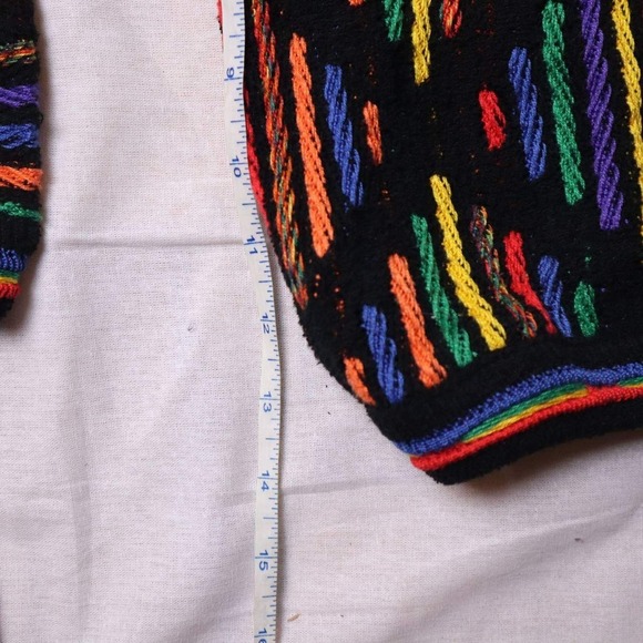 Vintage Tundra Coogi-Style 3D Knit Sweater Colorful Canada Black Geometric - Picture 4 of 5